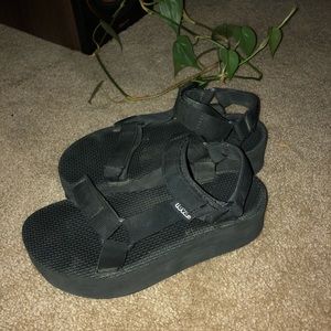 Platform Teva Sandals